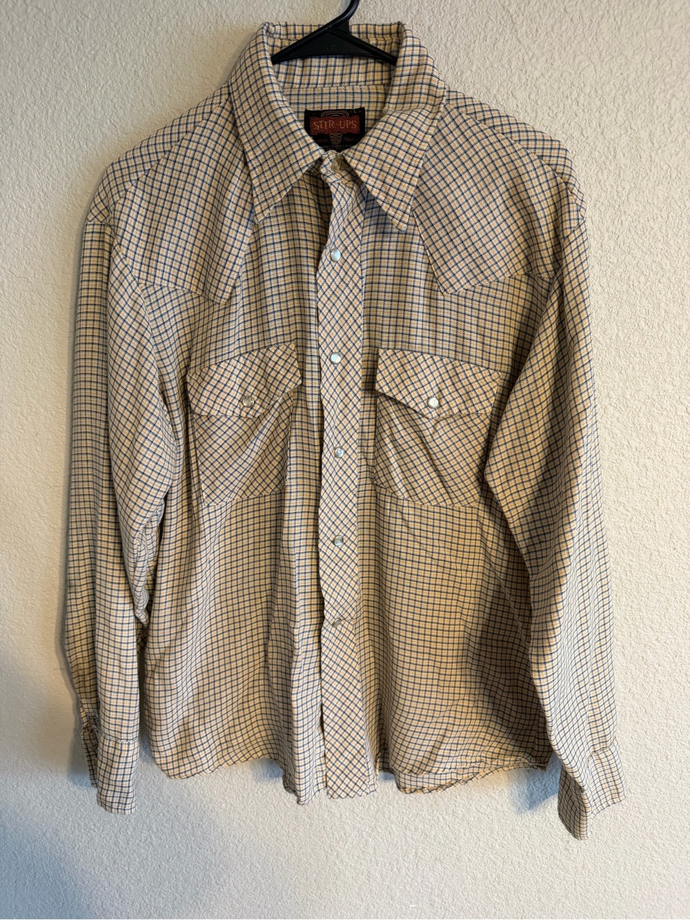Men's Long-Sleeve Plaid Button-Down Shirt in Beige and Navy